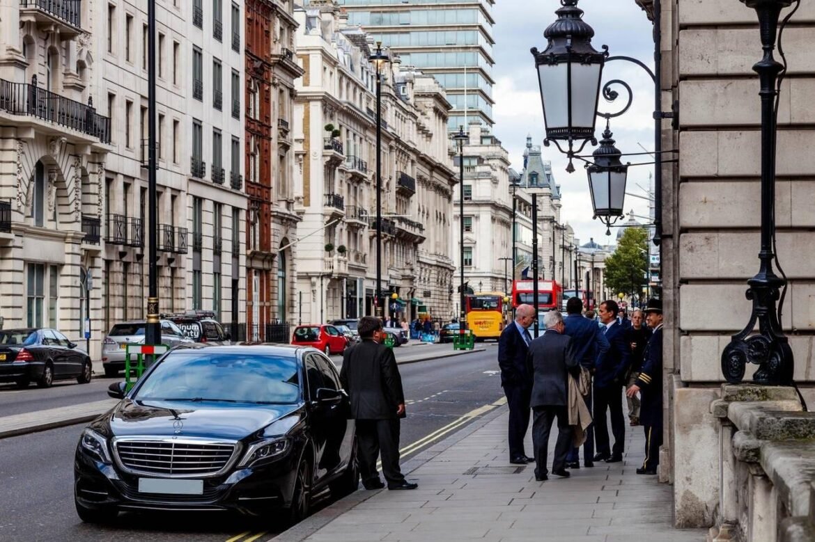 How to Get the Cheapest Taxi & Minicabs to Brighton?