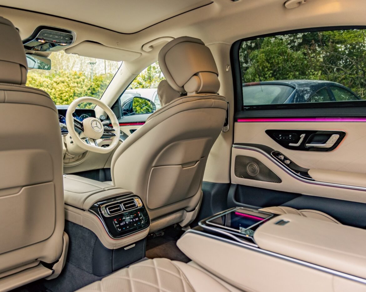 Which Company Provides the Best Luxury Car Service in London?