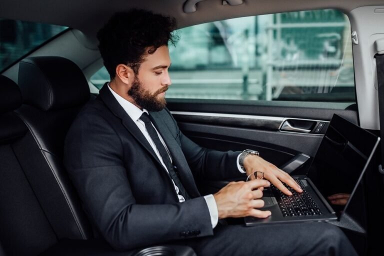 Reliable Taxi Services for Airport Transfers in London